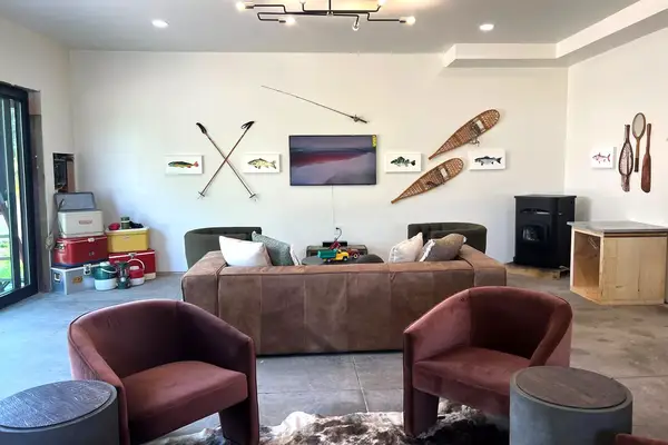 Finger Lakes Treehouse & Spa clubhouse interior