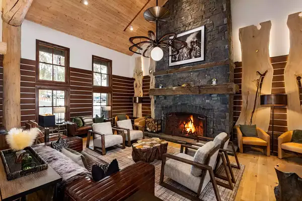 Living room fire place 