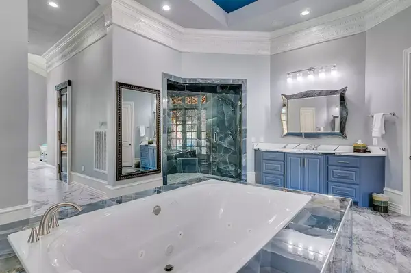 An airbnb bathroom in Texas 