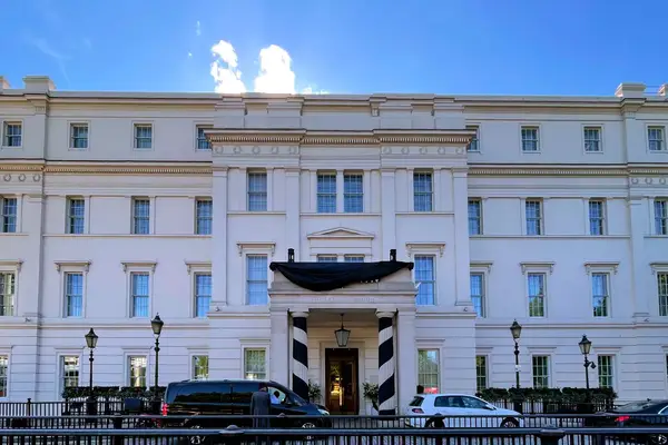 The Lanesborough London exterior with black drapes to mourn The Queen