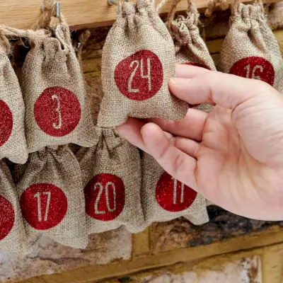 Christmas Advent Calendar Tree Hanging Sacks