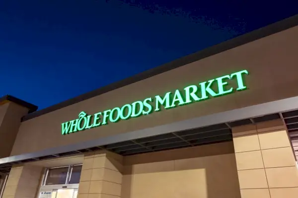 whole foods grocery stores open christmas eve