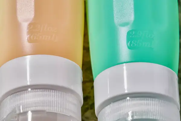 Closeup Morfone 16 Pack Travel Bottles