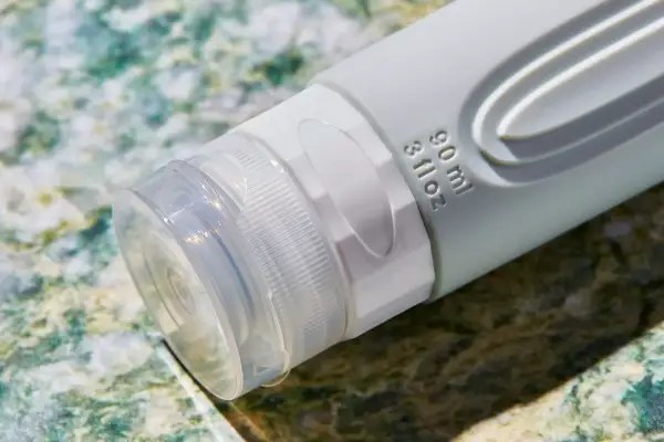 zoomed in on a Mrsdry Travel Bottle