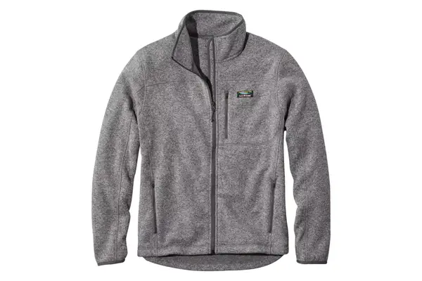 A close up of the front pocket on the Patagonia Classic Retro-X Fleece Jacket