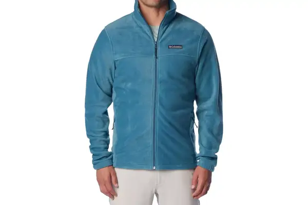 A person wearing the Patagonia Classic Retro-X Fleece Jacket, back-view