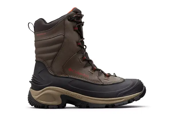 A person walks around while wearing the Kamik Men