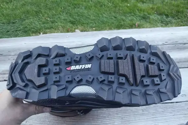 The bottom of the Baffin Snow Monster Menâs Boot