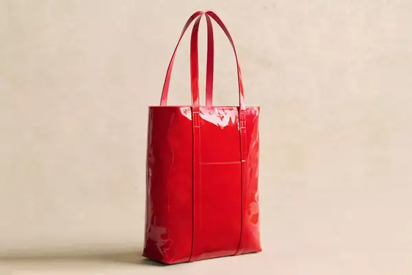 The Tote Patent Red