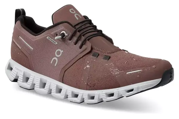 An overhead view of a pair ofSeavees Women