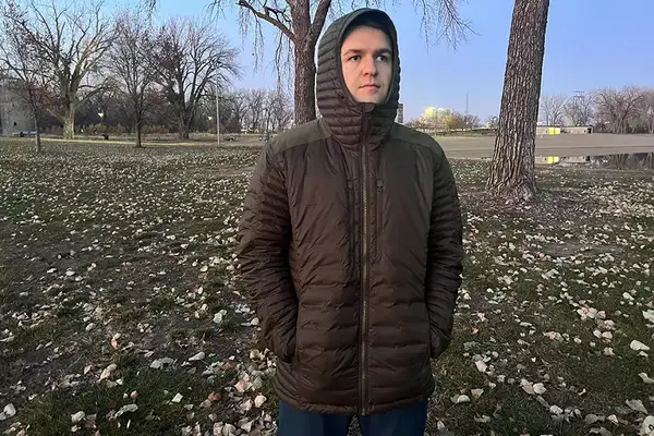 Person wearing Kühl Mens