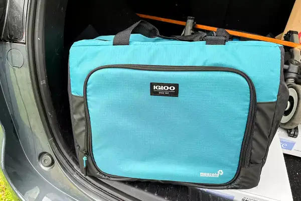 The front pocket on the Igloo Latitude Snapdown 36-Can Cooler Bag