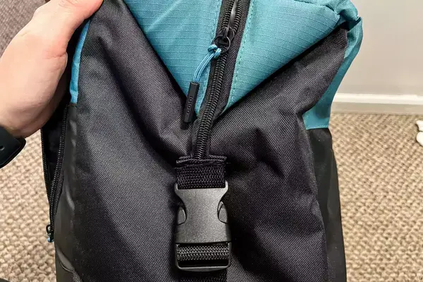 A buckle and strap on the Igloo Latitude Snapdown 36-Can Cooler Bag