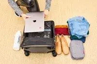 A person packs the Hartmann Herringbone Deluxe Underseater