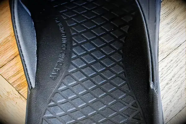 The pattern on the sole of the Reef The Deckhand