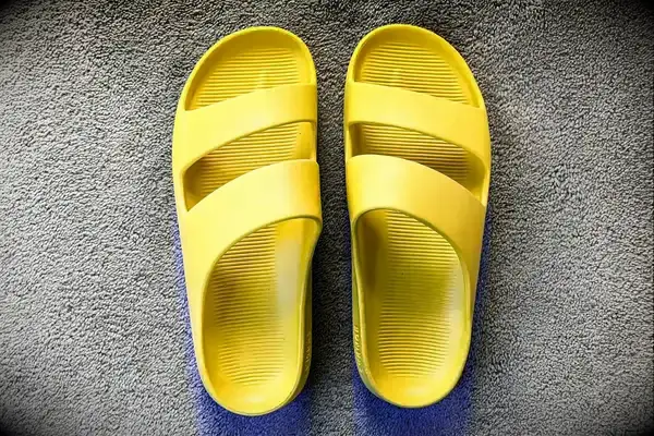 An overhead view of a pair of Bombas Men