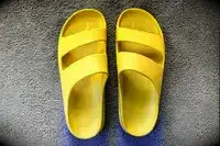 An overhead view of a pair of Bombas Men