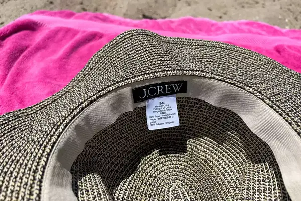 Raen Keera Sunglasses in box