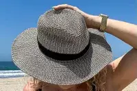 Hand holding Raen Keera Sunglasses