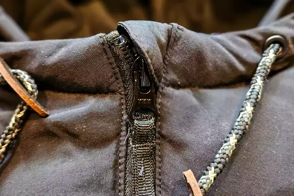 The zipper on the L.L. Bean Women
