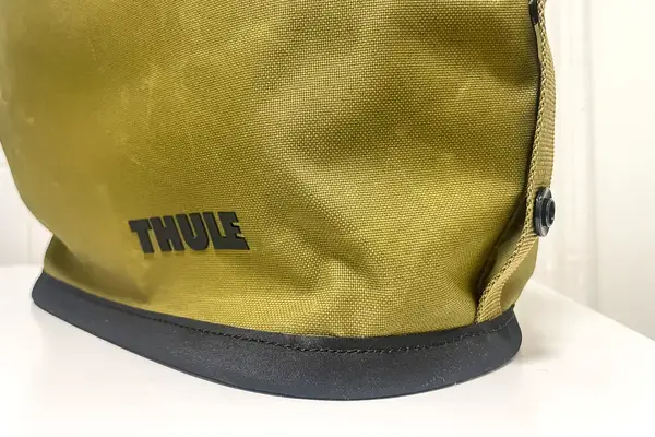 The brand name on the Thule Aion Toiletry Bag