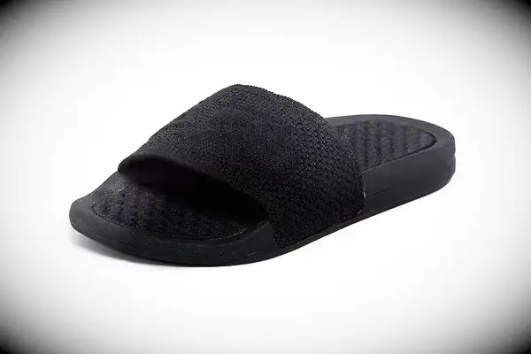 APL: Athletic Propulsion Labs Big Logo Techloom Slide Slipper