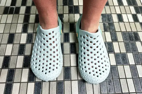 An overhead view of a person wearing the Columbia Women