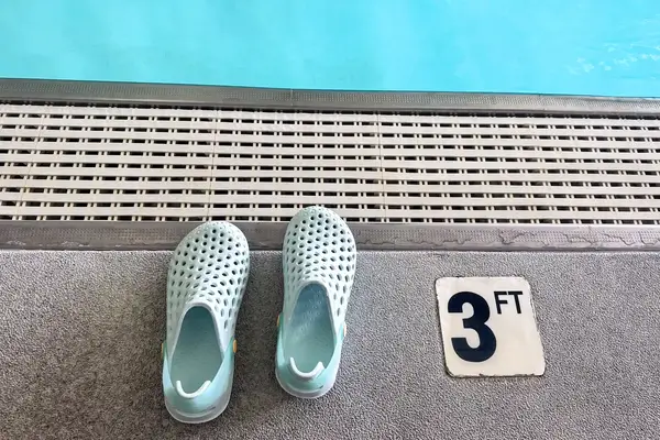 A pair of Columbia Women