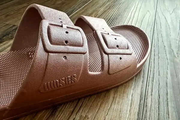 The brand name on the side of the Freedom Moses Freedom Slides