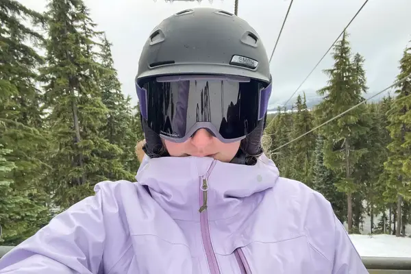 A person wearing the Smith Squad Goggles