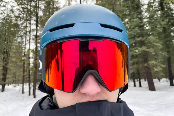 A person wearing the Oakley Line Miner Pro L Snow Goggles while skiing