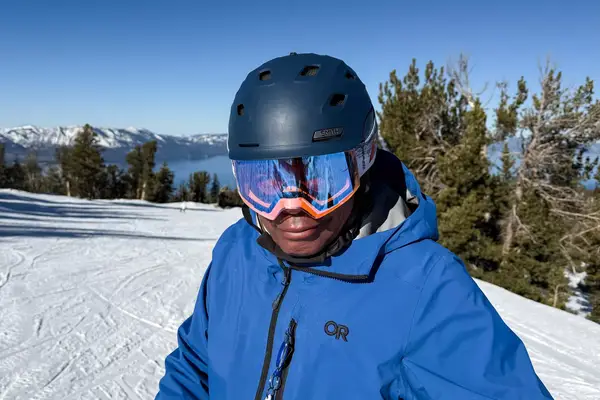 A person wearing the 100 Percent Snowcraft Hiper Goggles while skiing