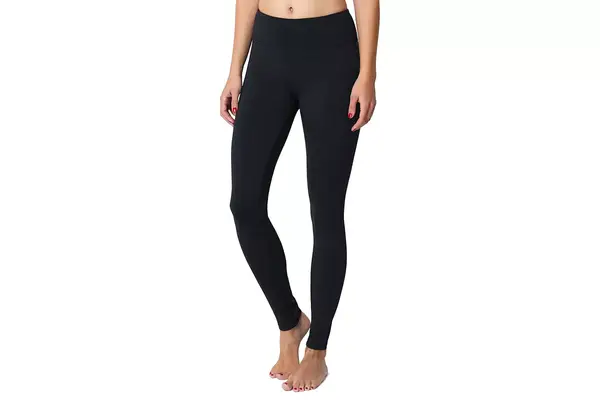 Hand showing pocket of lululemon Wunder Train High-Rise Tight with Pockets