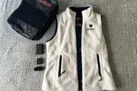 The Ororo Women’s Heated Recycled Fleece Vest and accessories