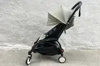 A side view of the Stokke YOYO³ Stroller