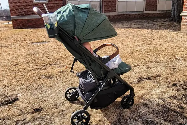 A side view of the Bombi Bēbee V2 Lightweight Stroller