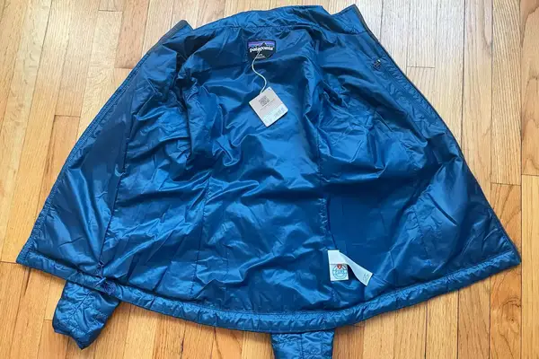 An open Patagonia Women