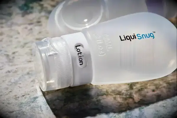 Baggu Medium Nylon Crescent Bag