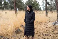 A person looking off into the distance while wearing the ORORO SOHO Women