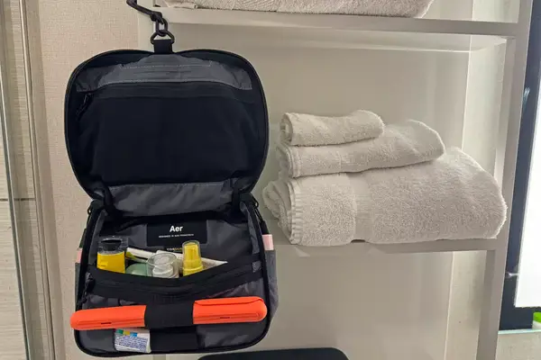 The Aer Travel Kit 2 hangs from a hook