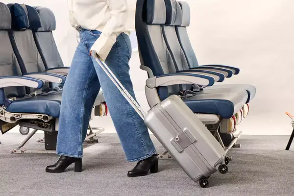 Samsonite Proxis Medium Spinner