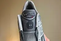 details of the tongue of the New Balance Men