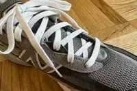 The laces of the New Balance Men