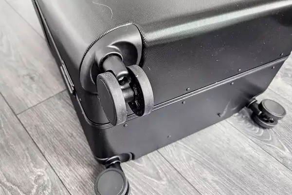 A close-up of a wheel on the MiaMily Check In