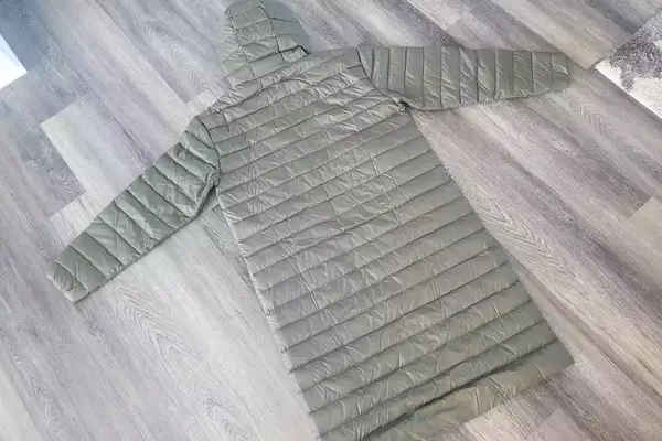 The back of the Patagonia Women