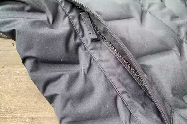 A close-up of the zipper of the Columbia Women