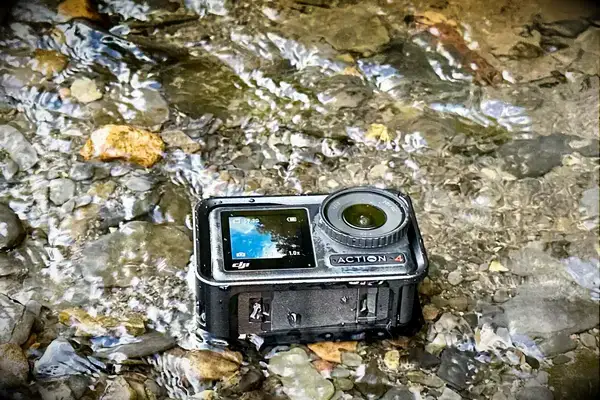 DJI Osmo Action 4 in water