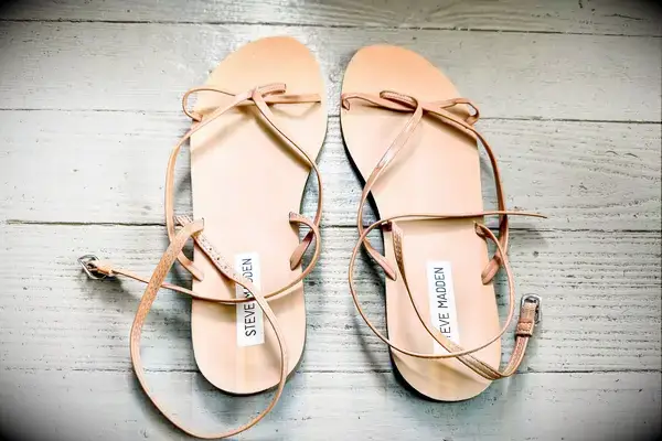 Steve Madden Agree Sandals