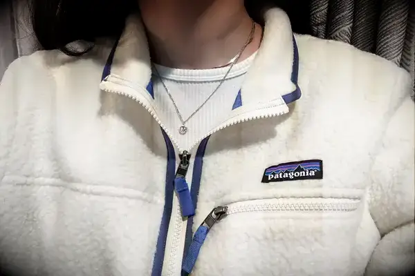 Close up of Patagonia Women