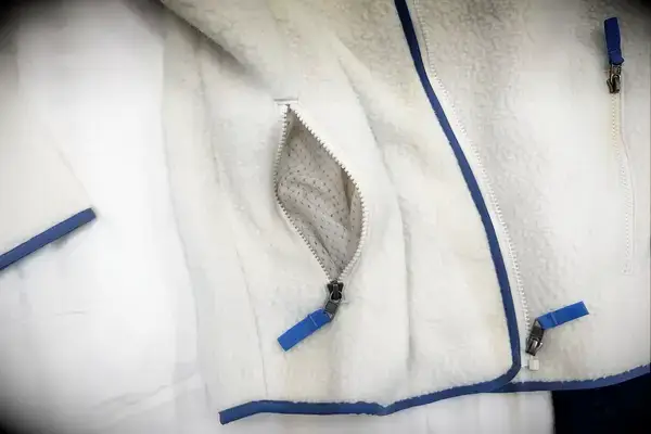 Open pocket of Patagonia Women